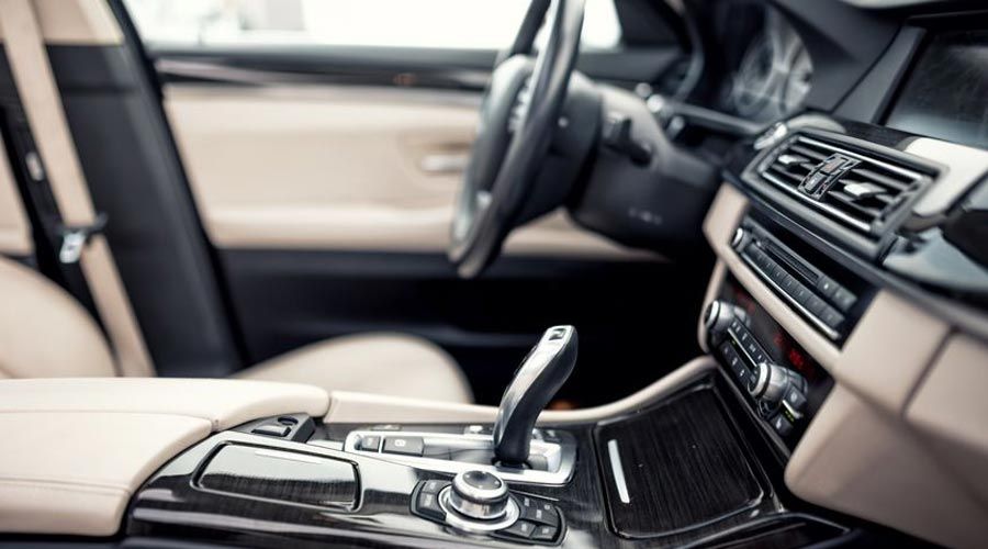 Gestoria-Olmos-interior, auto